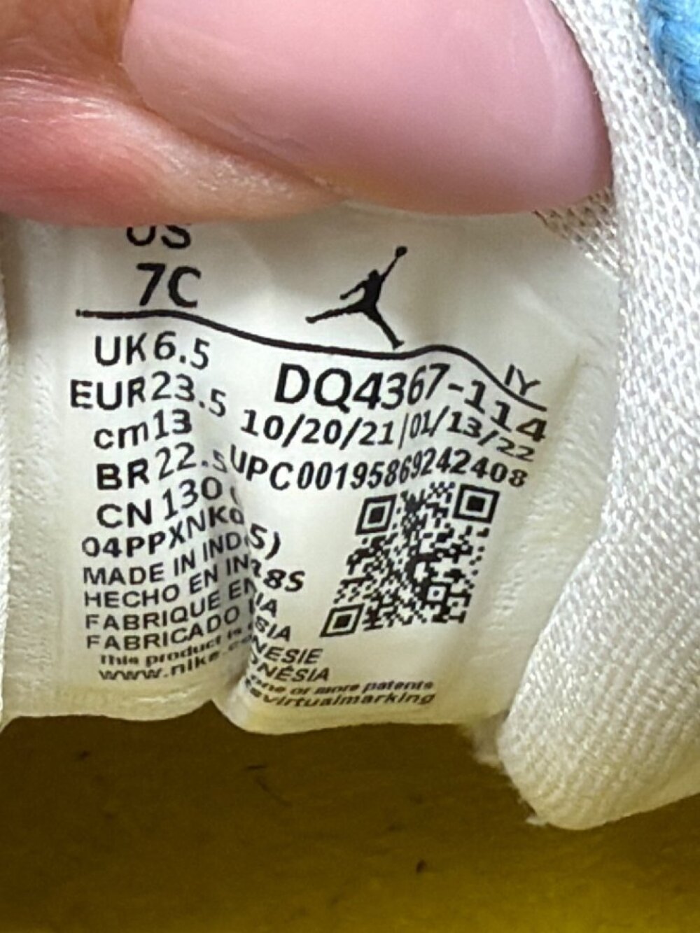 Nike Air Jordan 12 Retro Emoji White Blue Toddler Shoes 7C DQ4367-114 - Picture 7 of 8